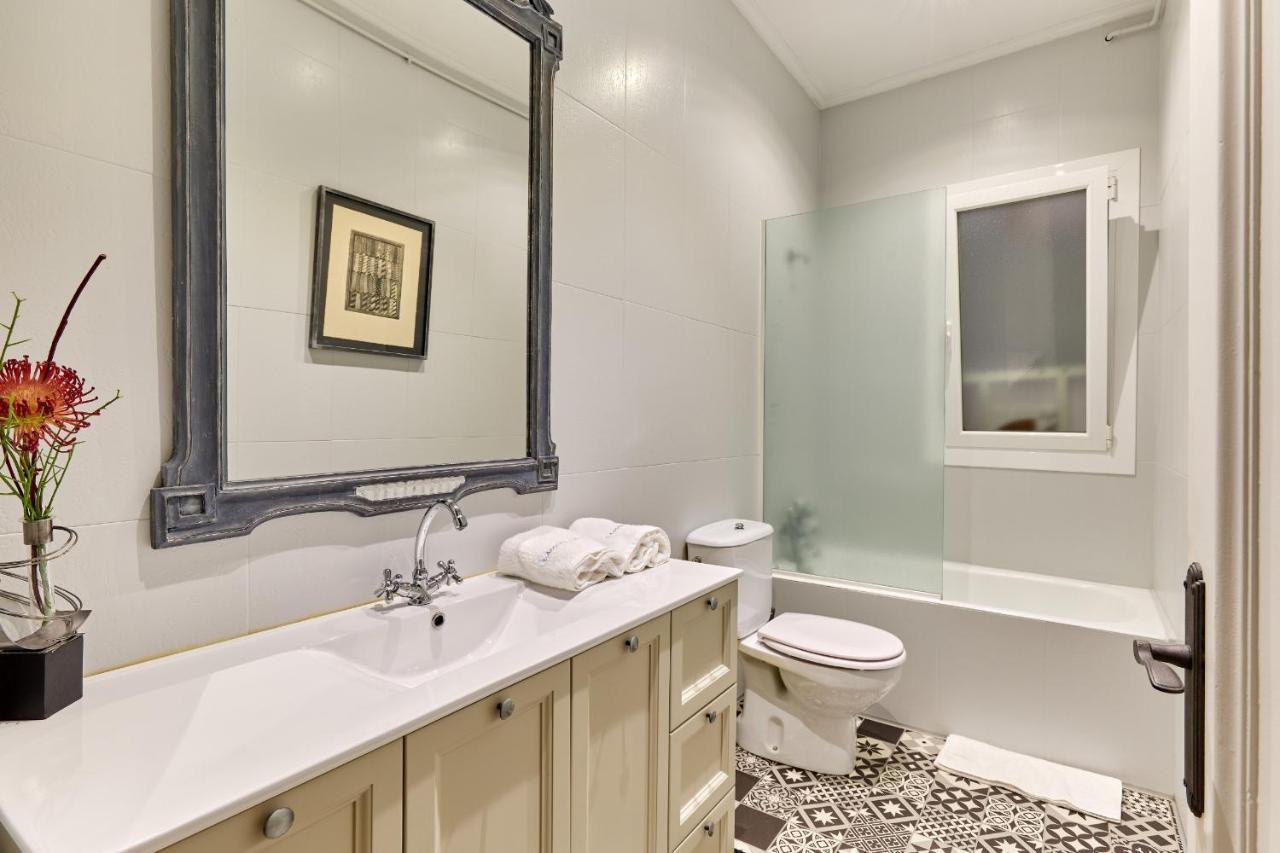 Apartamento Boutique Centro Zapateria 45 Apartment Pamplona Luaran gambar