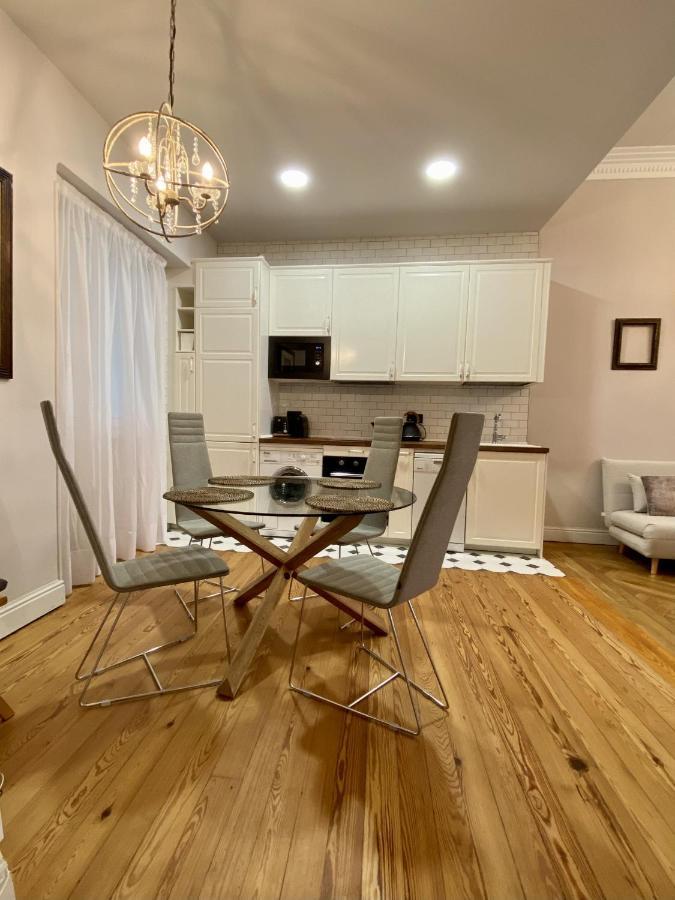 Apartamento Boutique Centro Zapateria 45 Apartment Pamplona Luaran gambar