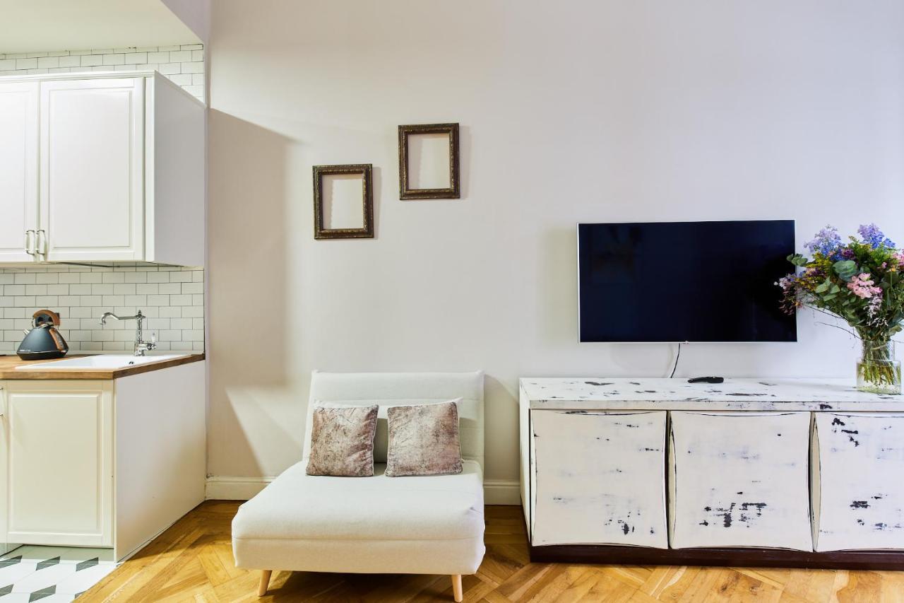 Apartamento Boutique Centro Zapateria 45 Apartment Pamplona Luaran gambar