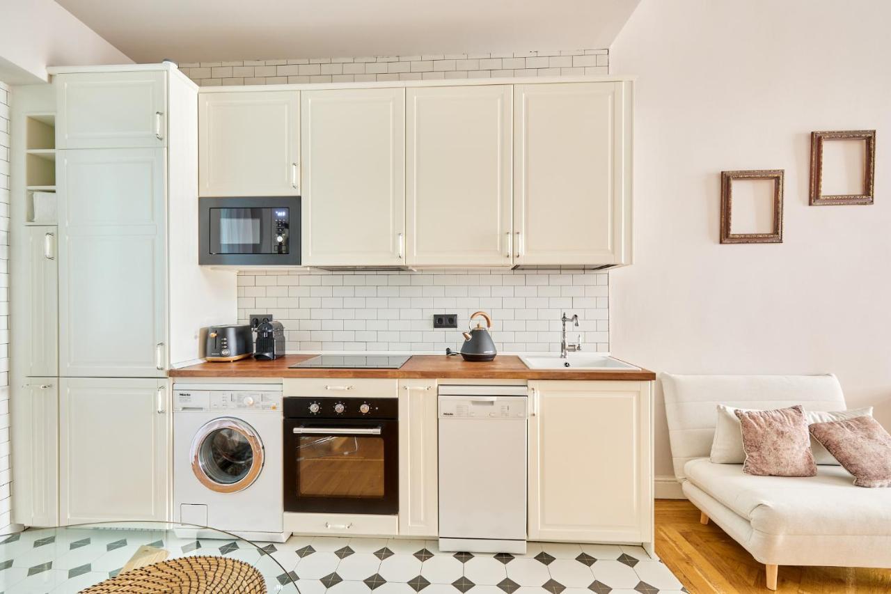 Apartamento Boutique Centro Zapateria 45 Apartment Pamplona Luaran gambar