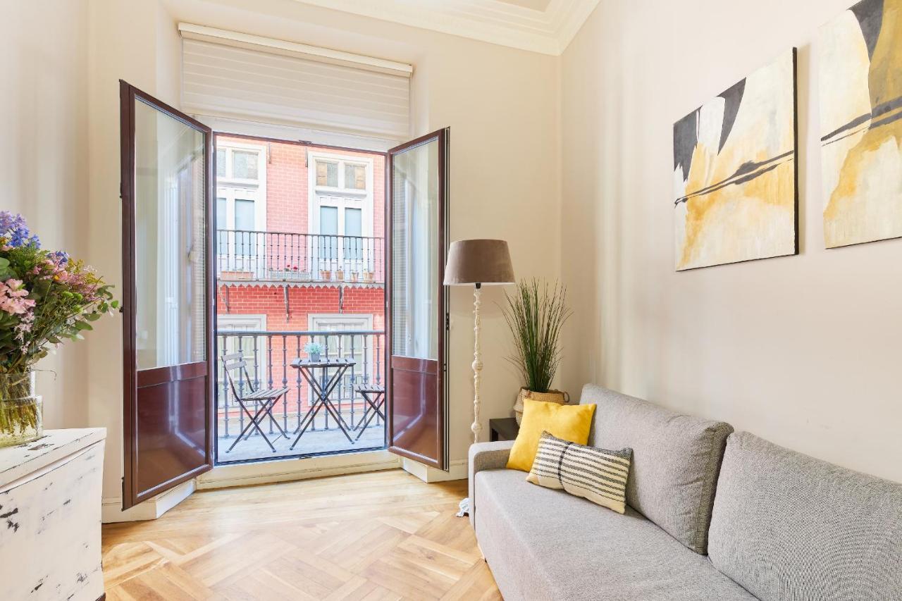 Apartamento Boutique Centro Zapateria 45 Apartment Pamplona Luaran gambar
