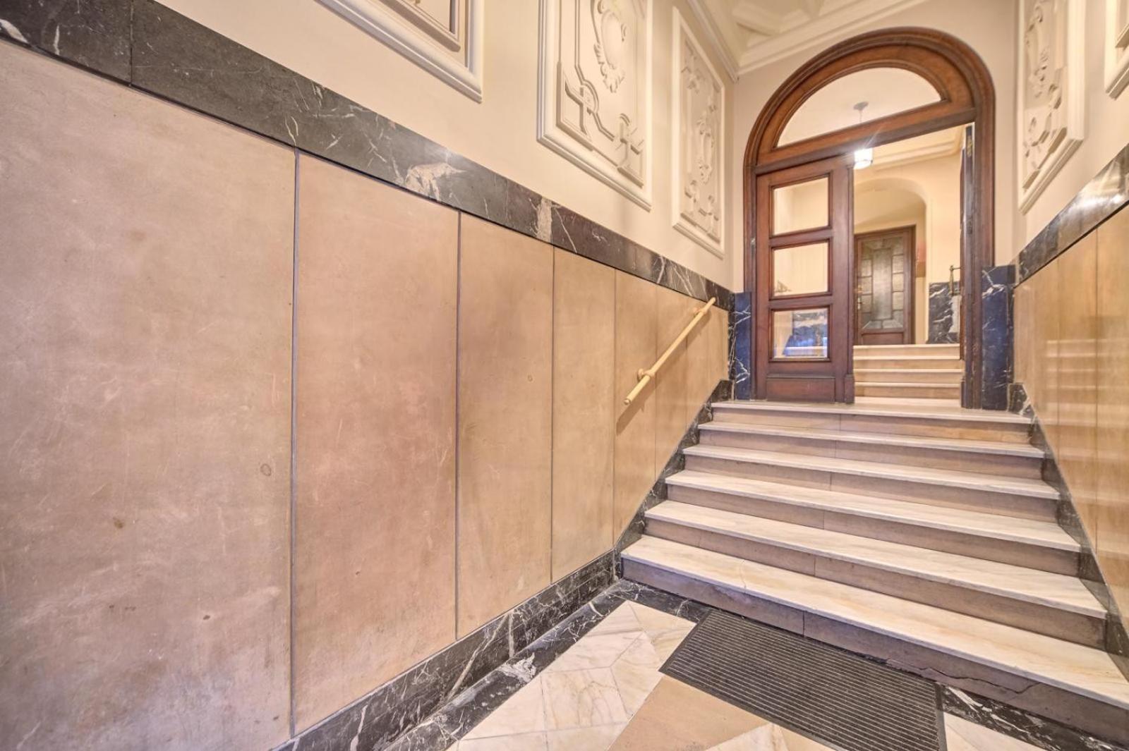 Apartamento Boutique Centro Zapateria 45 Apartment Pamplona Luaran gambar