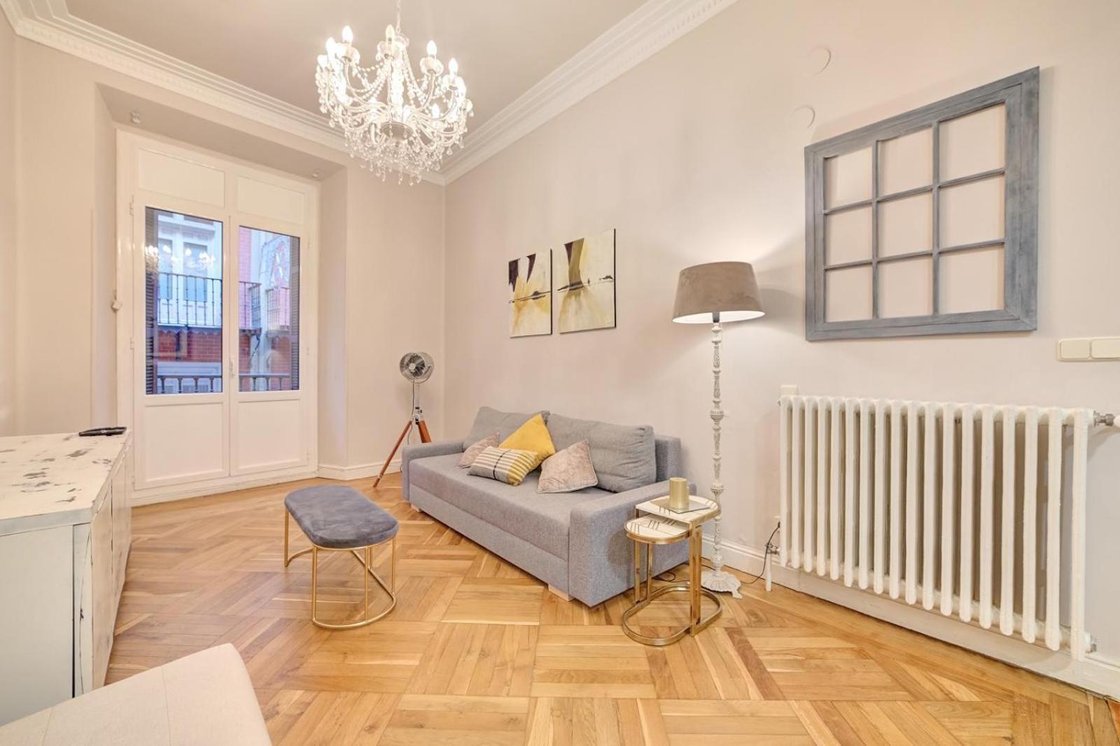 Apartamento Boutique Centro Zapateria 45 Apartment Pamplona Luaran gambar