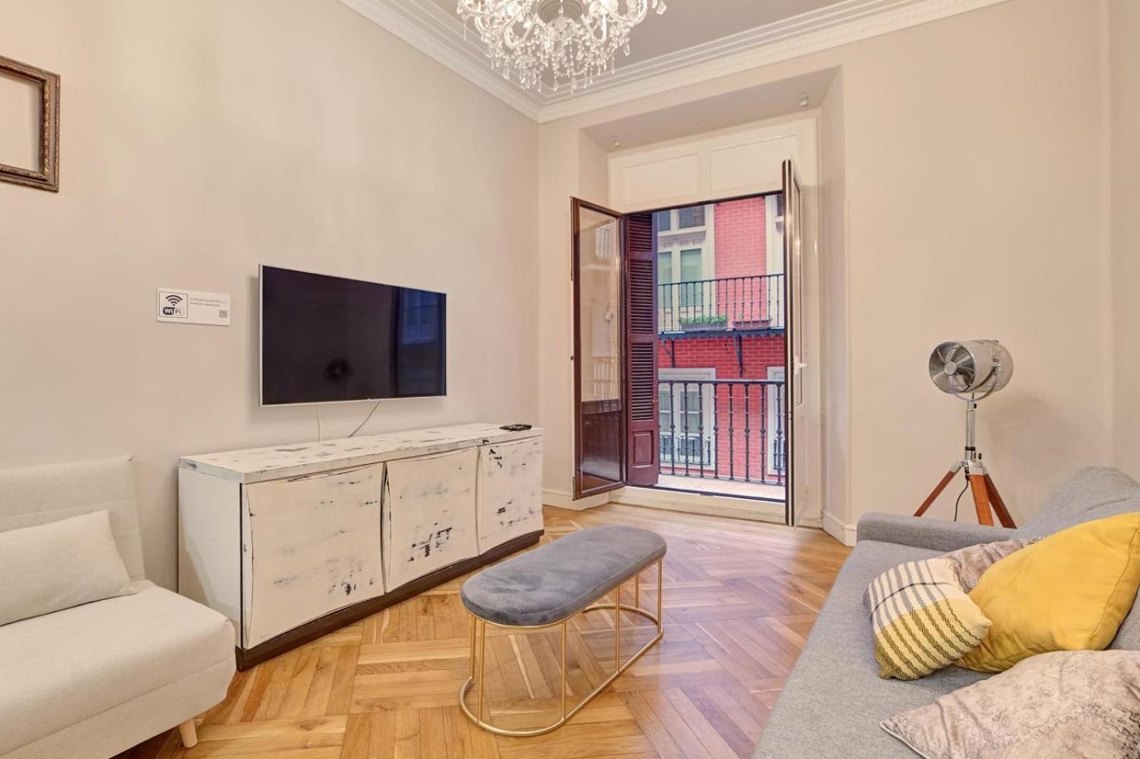 Apartamento Boutique Centro Zapateria 45 Apartment Pamplona Luaran gambar