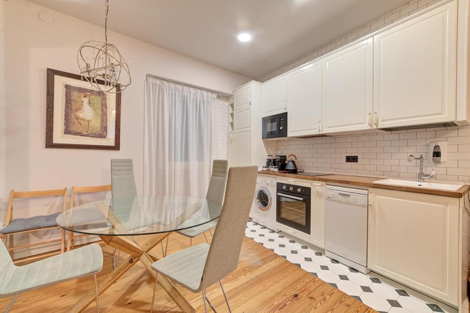 Apartamento Boutique Centro Zapateria 45 Apartment Pamplona Luaran gambar